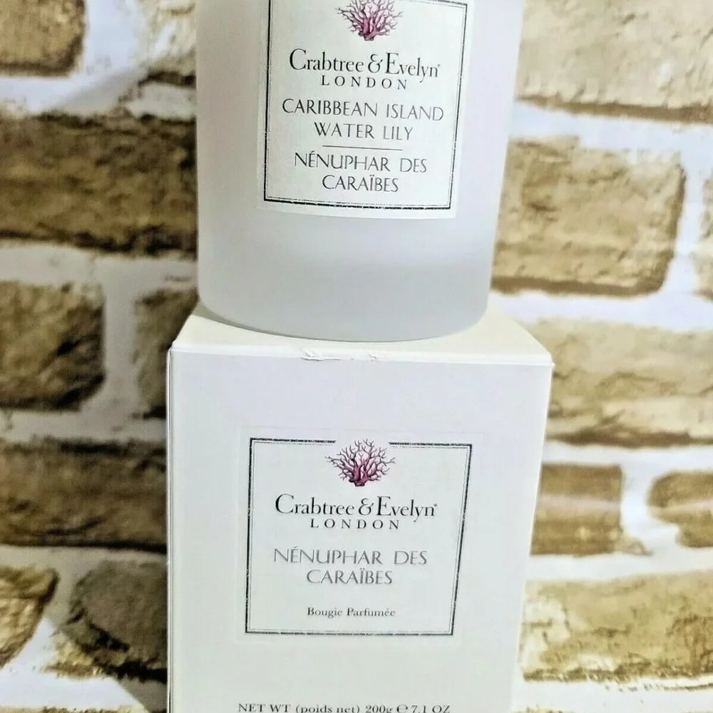 Crabtree & Evelyn Caribbean Island Water Lily Candle